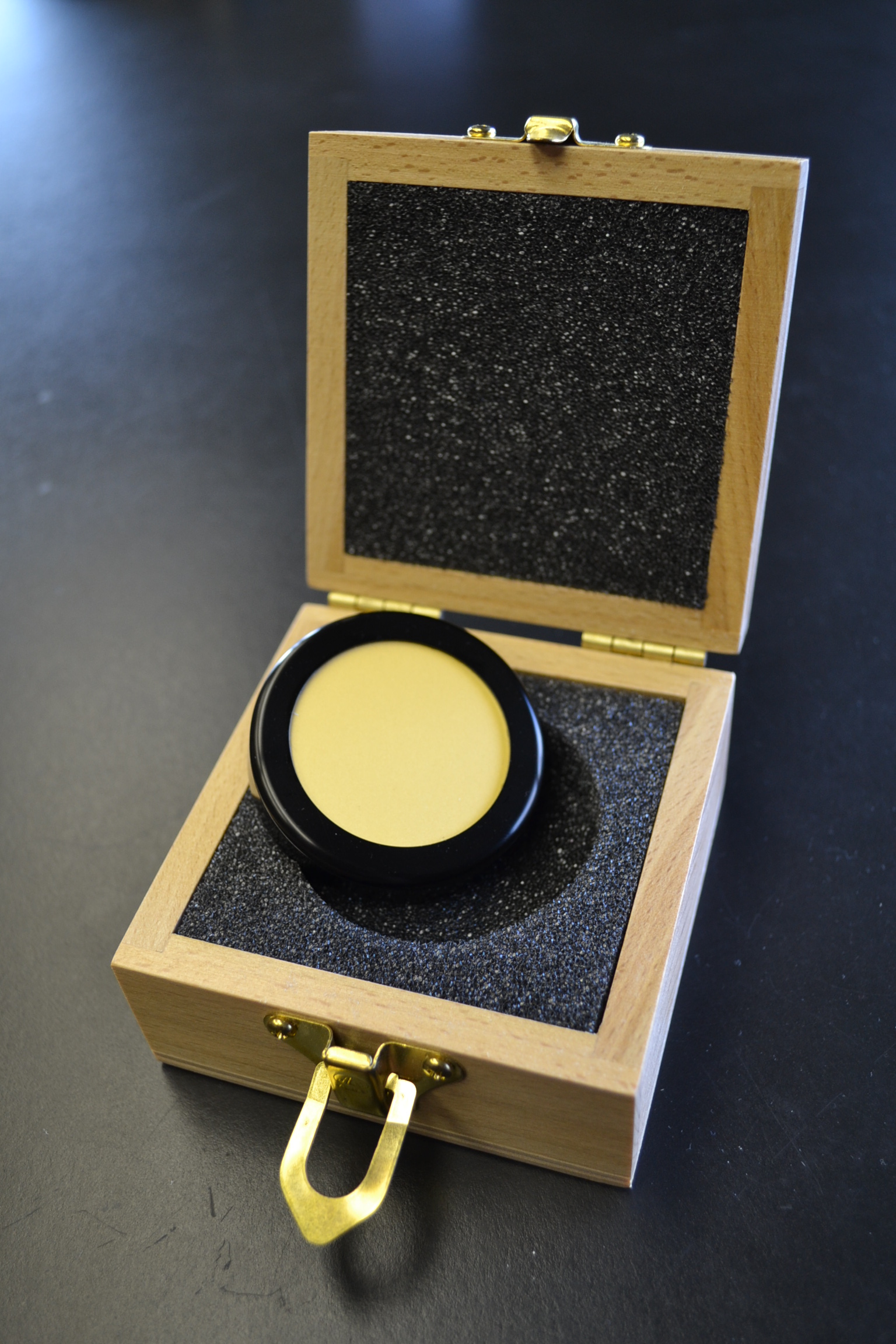 MidInfrared Diffuse Reflectance Wavelength Standard Hyperspectral